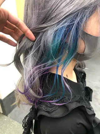 セミロング カラー 原宿サロン代表 デザインカラー伊藤卓のヘアスタイル