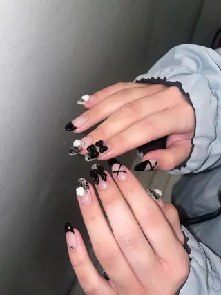 ネイル GO TODAY シェアサロン 渋谷Amiu店所属・渋谷ネイル🎀 y2k/海外ネイルのネイルデザイン