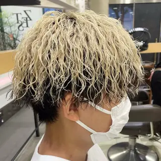 パーマ メンズ レイヤー/スパイキー ショート/坂本翔のヘアスタイル