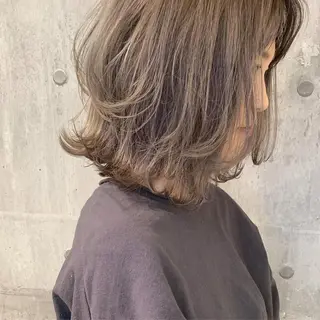 ミディアム カラー ﾊｲﾄｰﾝ/ｼｮｰﾄ 村上淳乃🐥のヘアスタイル