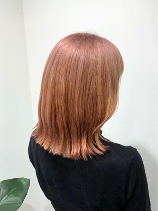 ミディアム レイヤー ハイトーン 暖色⭐︎KANAKOのヘアスタイル
