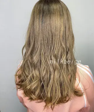 ロング カラー ヘアアレンジ HAIRSALONLOOP所属・川上 麻梨阿のヘアスタイル