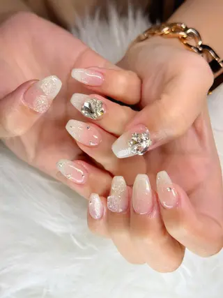 ネイル Mizuliネイル 眉毛メイクのサロンのネイルデザイン