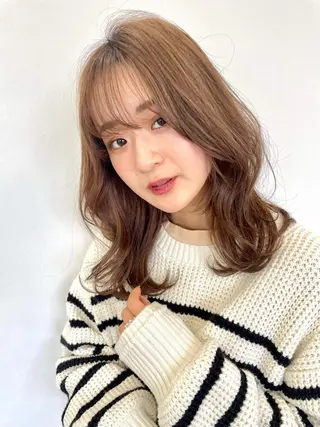 ミディアム 大江 美穂のヘアスタイル