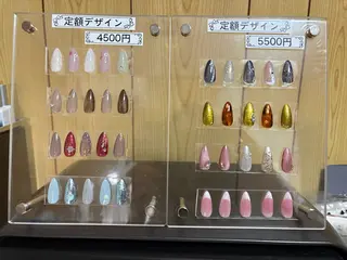 ネイル Rainbow Moonのネイルデザイン