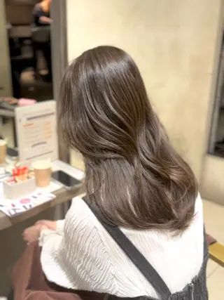 セミロング カラー 高槻No.1🇰🇷 韓国ヘア　橋口陽太のヘアスタイル