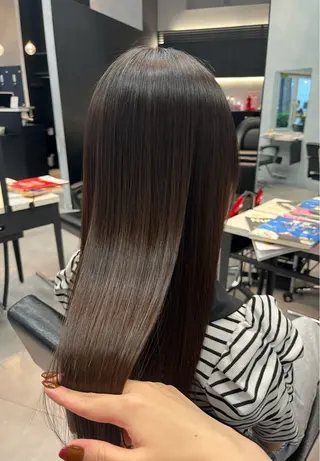 セミロング 🦩レイヤー|透明感 カラー🦩makoのヘアスタイル