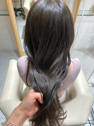 ロング カラー 安永 涼のヘアスタイル