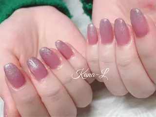 ネイル 芦辺 香奈のネイルデザイン