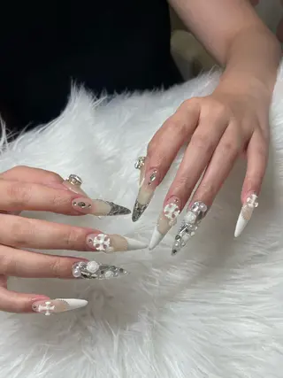 ネイル オーロラ所属・YUI nailのネイルデザイン