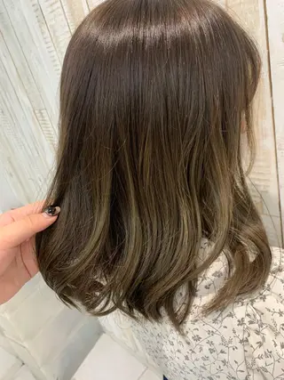 セミロング カラー エクステ♡ヘアメ 内村麻衣のヘアスタイル