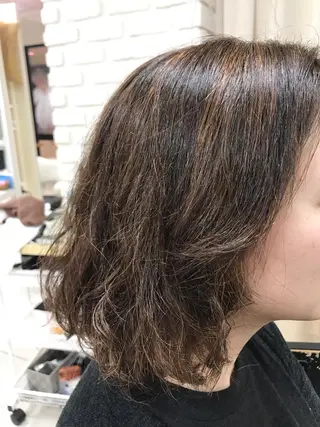 ミディアム カラー 【暖色カラー特化】 中山由梨のヘアスタイル