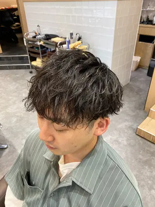 パーマ メンズ メンズ特化LIBER 石川玲央のヘアスタイル