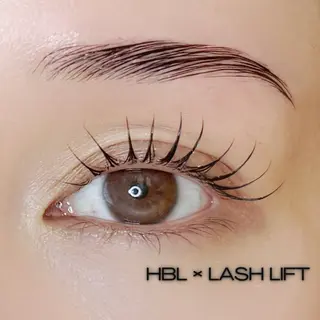 マツエク・マツパ SSIN STUDIO 市川店所属・𝙍𝙀𝙄𝙆𝘼 ♡束感まつ毛のマツエク・マツパデザイン