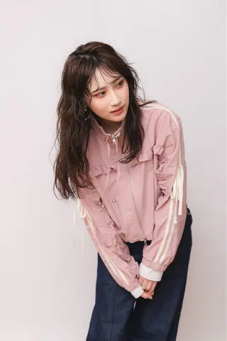 ロング 伊賀 裕菜のヘアスタイル