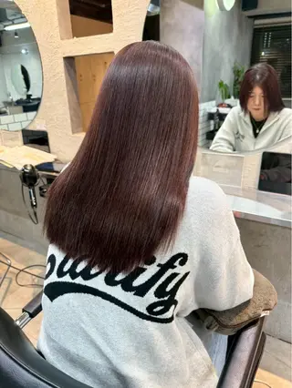 カラー スタイリスト/ 舩戸夏稀のヘアスタイル