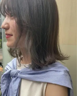 ミディアム レイヤーカット/ 透明感カラーmikuのヘアスタイル