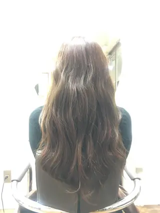 ロング カラー ヘアアレンジ ギフト所属・yoshimi .のヘアスタイル