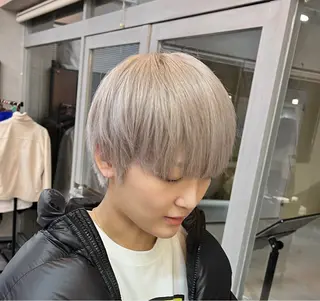 ショート カラー ally hairsalon所属・Emi .のヘアスタイル