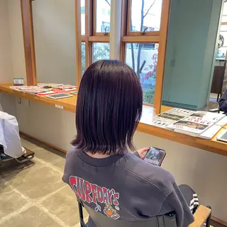 ショート カラー monami 山本華菜のヘアスタイル