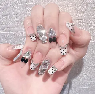 ネイル D-BEAUTY Nailsalonのネイルデザイン