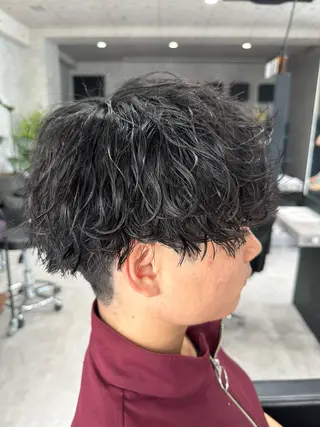 ショート パーマ メンズ ユウ🪄 パーマ指名No1のヘアスタイル
