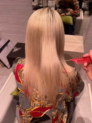 セミロング stair:case 細淵舞子のヘアスタイル