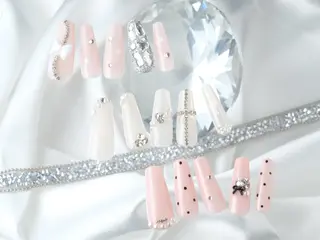 ネイル ネイルサロンAim 河原町［ヘアセット　ヘアエクステ　着付　専門店］所属・AIM 百夏のネイルデザイン