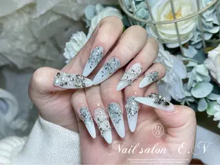 ネイル E.N🦋 長さ出し/持ち込みのネイルデザイン