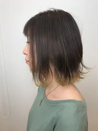 ショート カラー 湯浅 了一のヘアスタイル
