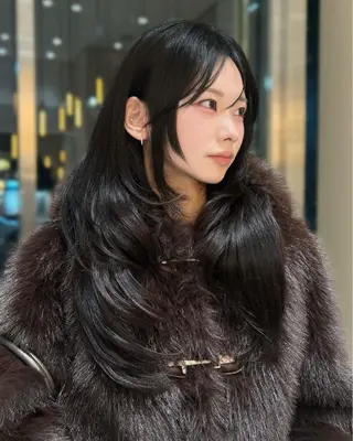 ロング カラー ヘアアレンジ yoko/レイヤー /小顔ボブ／艶カラーのヘアスタイル