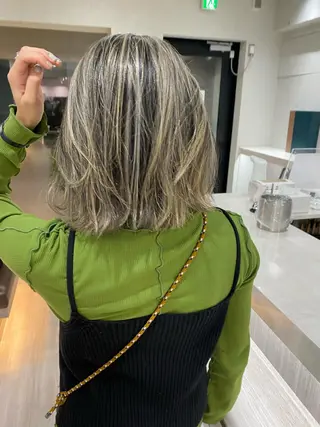 ミディアム カラー 垢抜けのプロ🪄 honoのヘアスタイル