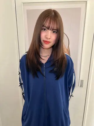 セミロング カラー 磯　亜由香🌼 ブリーチ/ボブカットのヘアスタイル