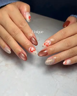 ネイル Unique 【ユニーク】のネイルデザイン