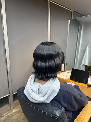 カラー ROCCOeast AKARIのヘアスタイル