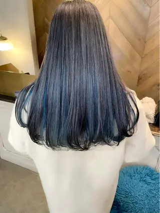 ミディアム カラー SALOWIN所属・ブリーチ✨ ボブ🪢レイヤーのヘアスタイル