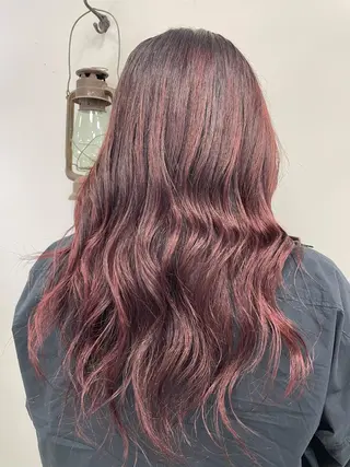 ロング 🌈デザインカラー MISAKI🐰のヘアスタイル