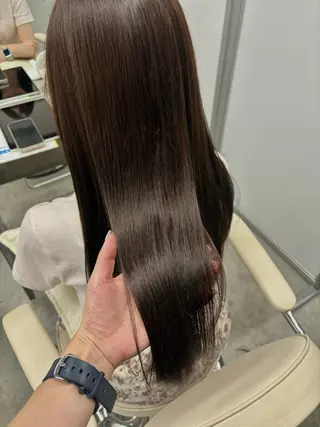 ロング カラー 田代 佳穂のヘアスタイル