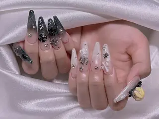 ネイル M2ネイルサロン【長さ出し&フィルイン導入店】所属・長さ出し専門店 RIRIのネイルデザイン