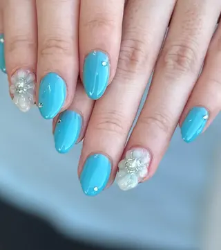 ネイル 新山 聖のネイルデザイン