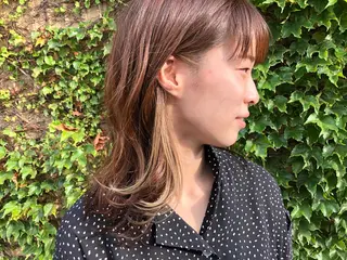 セミロング カラー 髪ふうせん所属・伊藤 光のヘアスタイル