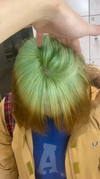 ミディアム カラー 🫧ミルクティー ブリーチRIKU🫧のヘアスタイル