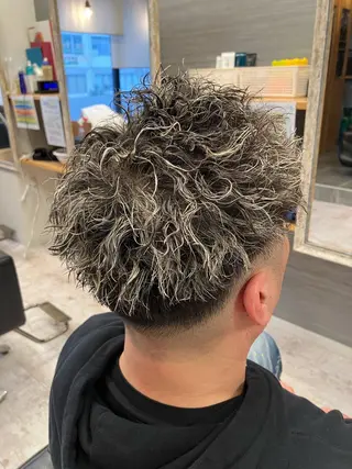 カラー パーマ メンズ メンズ特化/パーマ/ フェードWATARUのヘアスタイル