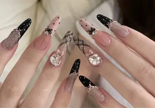 ネイル D-BEAUTY Nailsalonのネイルデザイン