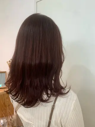 セミロング 室谷 ゆりあのヘアスタイル