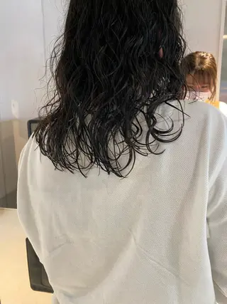 セミロング パーマ ウルフカット 811 大阪梅田 ウルフのヘアスタイル