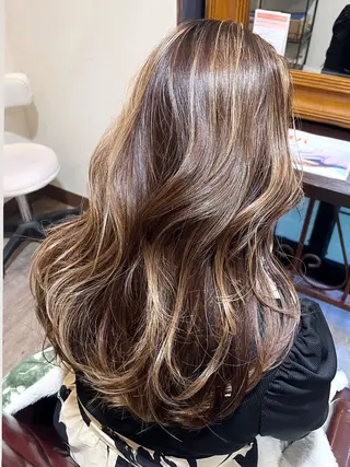 ロング カラー 💫レイヤーカット✨ 透明感カラー工藤雄大のヘアスタイル