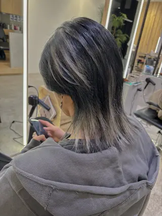 ミディアム 須藤 萌のヘアスタイル