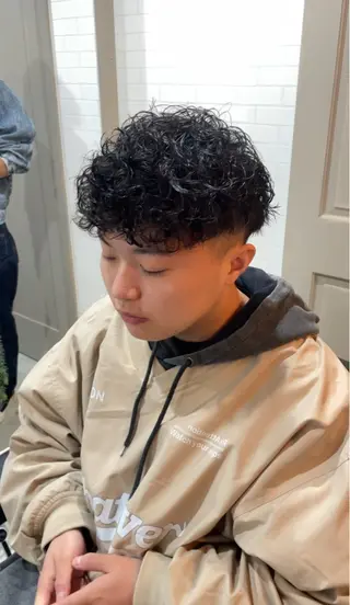 パーマ メンズ Bernie boyのヘアスタイル