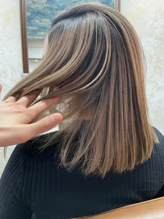 ミディアム REVE所属・TAKU 美容師のヘアスタイル